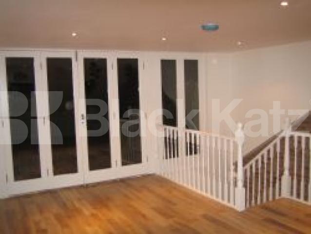 			New Instrction, 2 Bedroom, 1 bath, 1 reception Flat			 Mercers Road, TUFNELL PARK